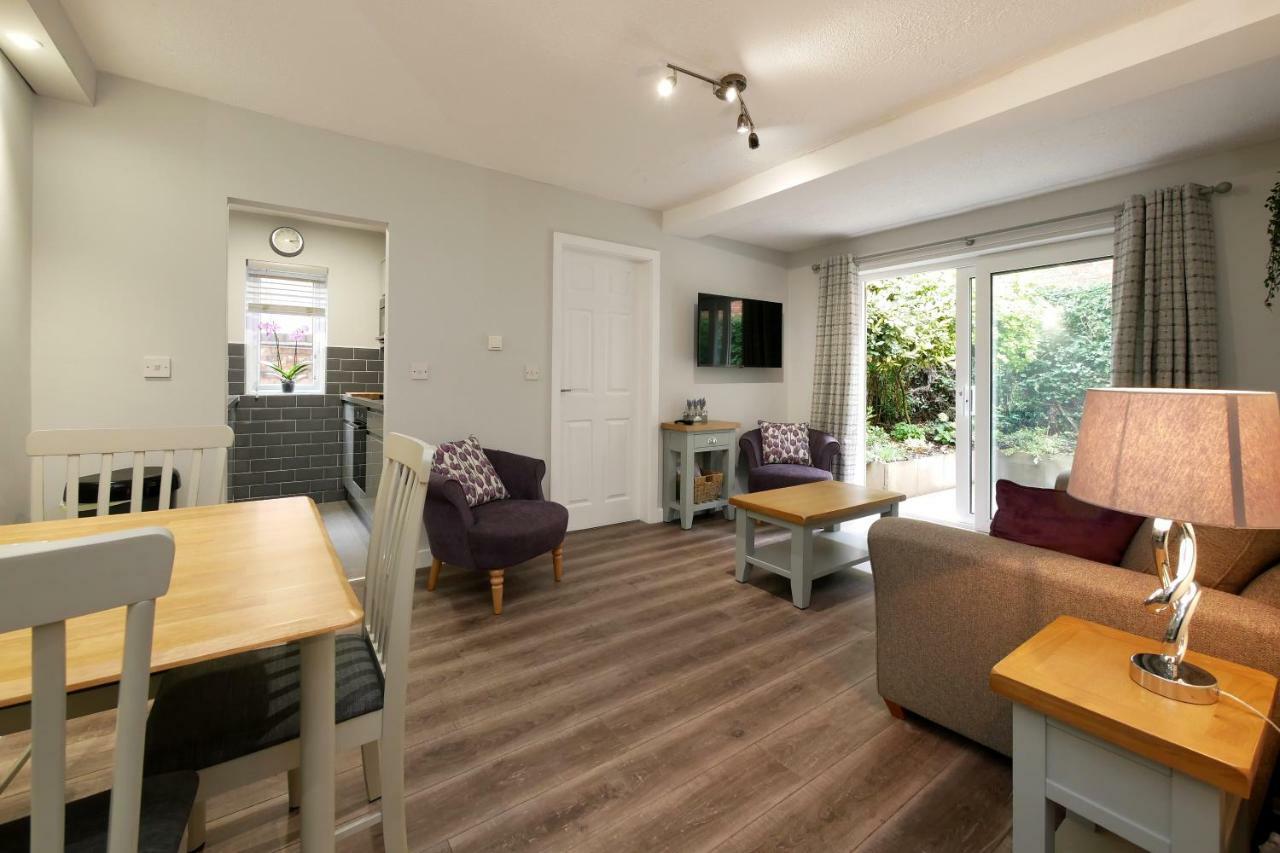 דירות Crewe Short Lets 4 Victoria Court, קרו מראה חיצוני תמונה